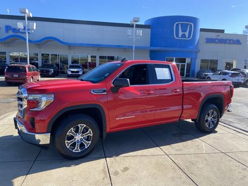 Used 2019 GMC Sierra 1500 SLE w/ SLE Value Package image 5