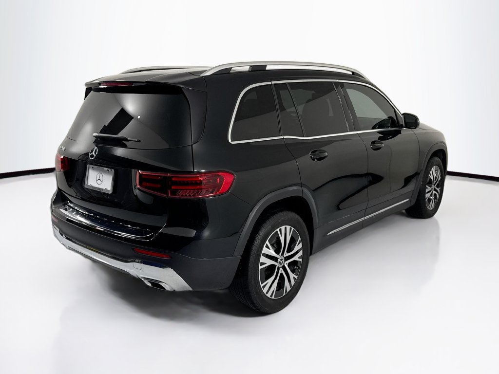Used 2026 Mercedes-Benz GLB 250 image 5