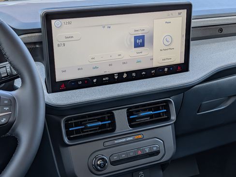 New 2025 Ford Maverick XLT w/ XLT Luxury Package image 16