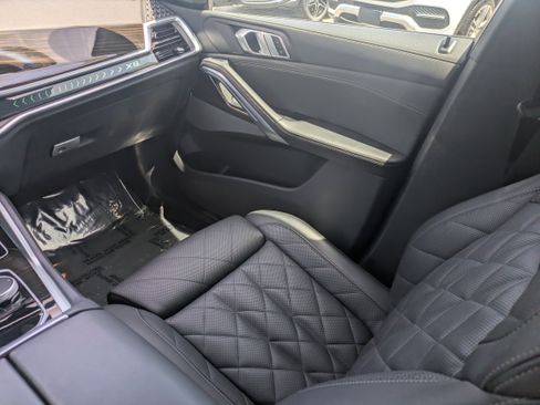 Used 2025 BMW X6 xDrive40i image 16