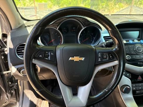Used 2013 Chevrolet Cruze LT FWD image 17