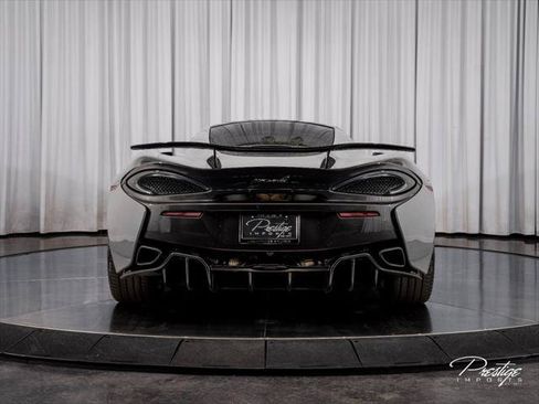 Used 2017 McLaren 570S RWD image 18