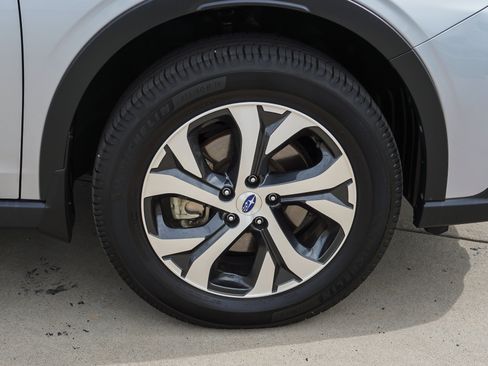 Used 2020 Subaru Outback Limited XT w/ Popular Package #2 AWD/4WD image 10