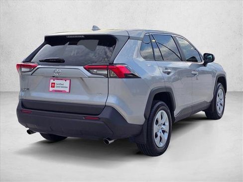 Used 2024 Toyota RAV4 LE FWD image 5