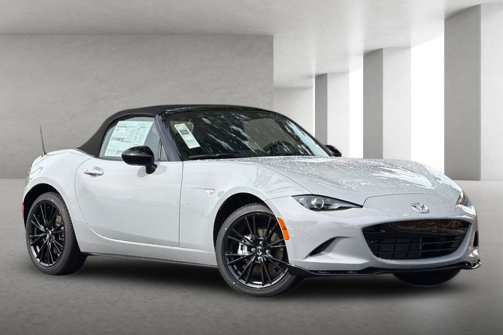 New 2026 MAZDA MX-5 Miata Club w/ Interior Package RWD image 2