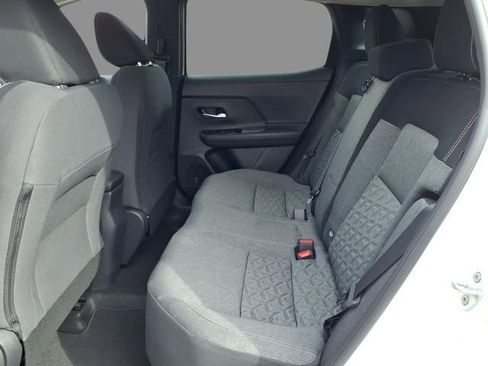 New 2026 Nissan Kicks SV image 5