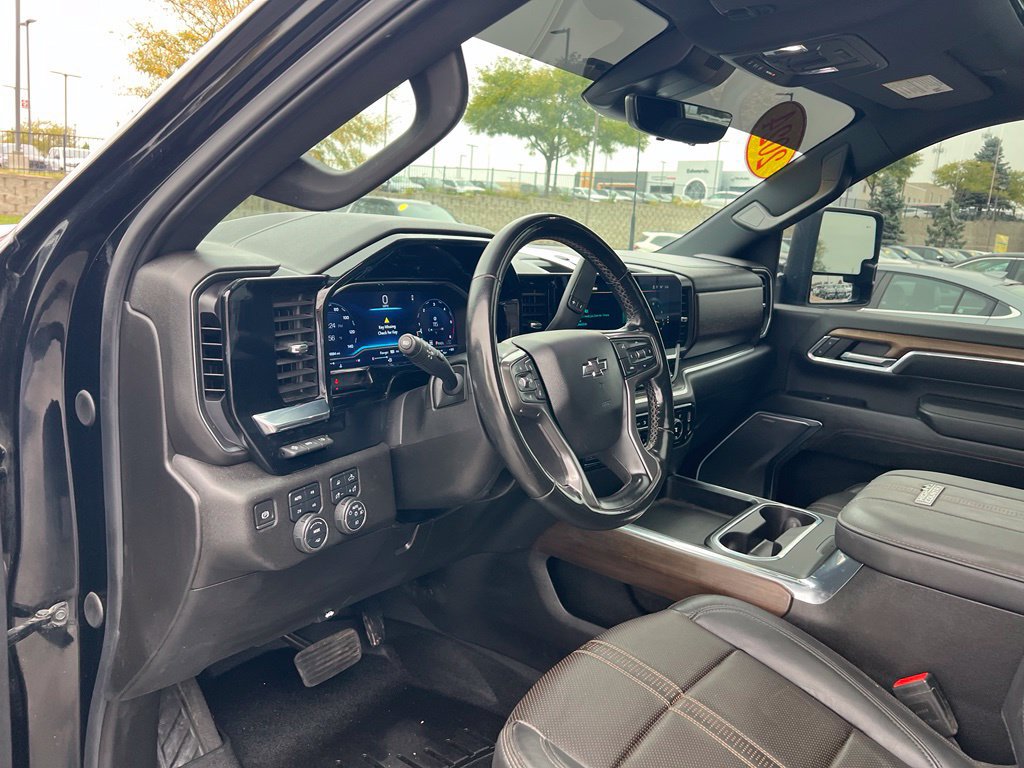 Used 2024 Chevrolet Silverado 3500 High Country w/ Technology Package AWD/4WD image 19