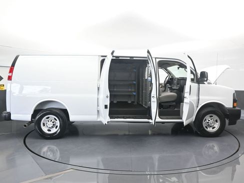 New 2025 Chevrolet Express 3500 Extended w/ Driver Convenience Package image 65