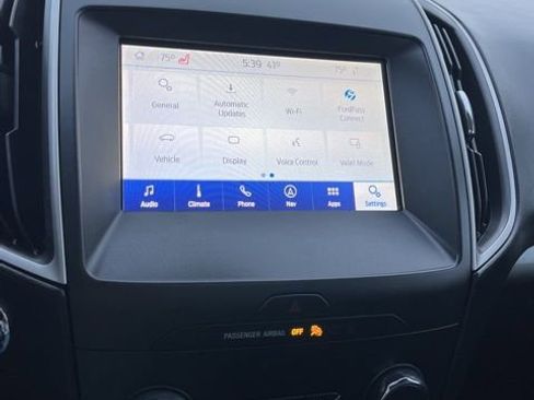 Used 2020 Ford Edge SEL w/ Convenience Package image 43