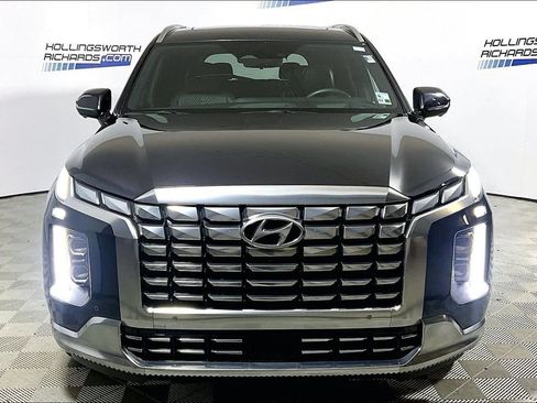 Used 2024 Hyundai Palisade Calligraphy FWD image 2
