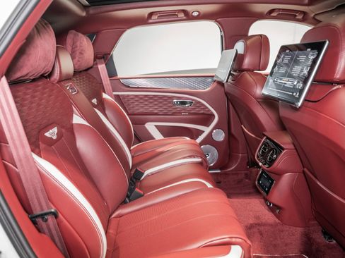 New 2026 Bentley Bentayga Speed image 24