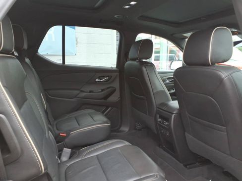 Certified 2023 Chevrolet Traverse Premier w/ Redline Edition AWD/4WD image 24