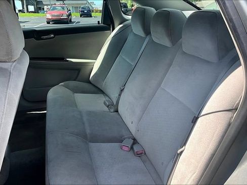 Used 2008 Chevrolet Impala LT FWD image 5