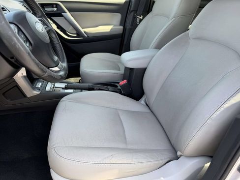 Used 2016 Subaru Forester 2.5i Limited AWD/4WD image 13