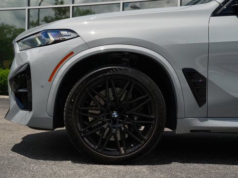 Used 2026 BMW X5 M Competition w/ Executive Package AWD/4WD image 4