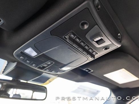 Used 2022 Ford F350 Platinum w/ FX4 Off-Road Package image 43