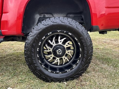 Used 2018 GMC Canyon SLE w/ SLE Convenience Package image 20