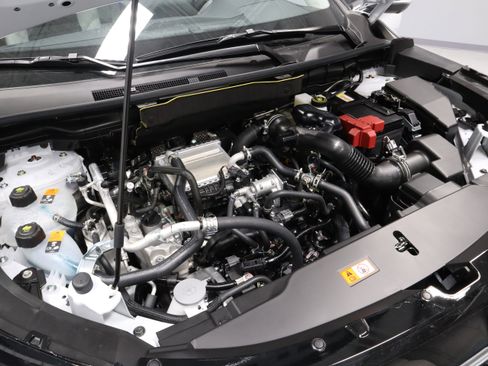 New 2026 Mitsubishi Outlander SE image 35