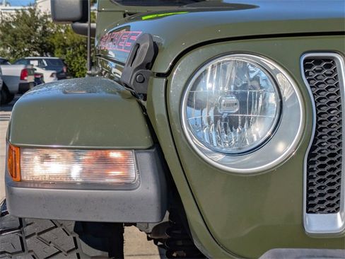 Certified 2021 Jeep Wrangler Unlimited Sahara image 10