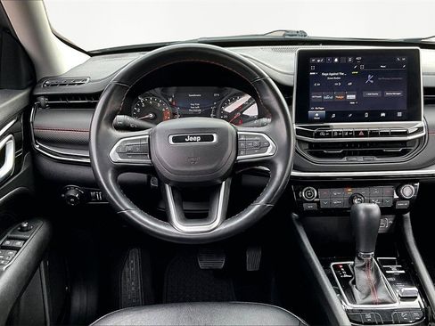 Used 2022 Jeep Compass Trailhawk w/ Trailhawk Convenience Group image 5