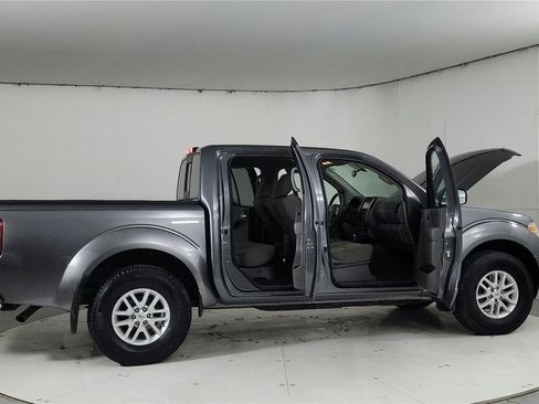 Used 2021 Nissan Frontier SV w/ SV Utility Package image 12
