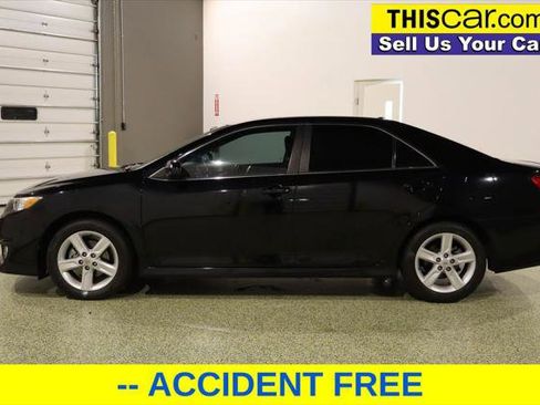 Used 2012 Toyota Camry SE image 4