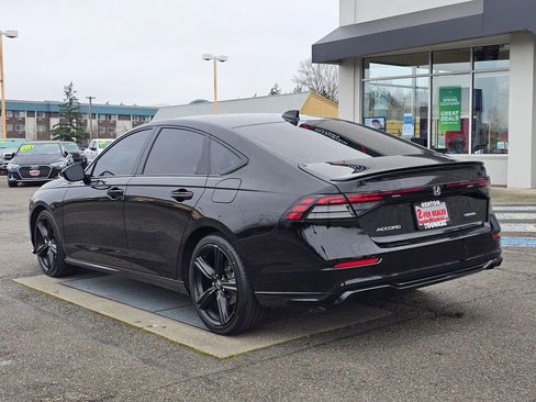 Used 2025 Honda Accord Sport image 7