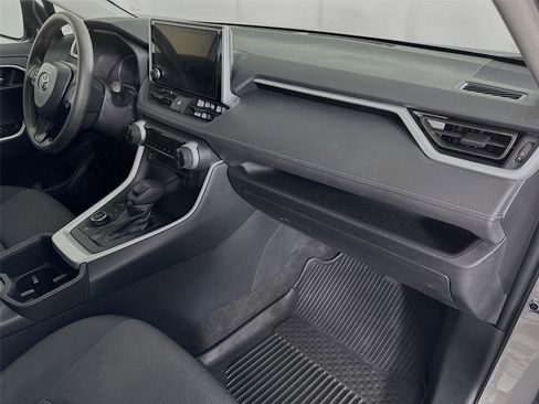 Certified 2025 Toyota RAV4 XLE AWD/4WD image 27