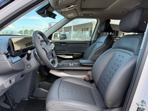 New 2026 Kia EV9 Wind AWD/4WD image 16