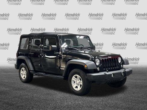 Used 2017 Jeep Wrangler Unlimited Sport w/ Connectivity Group AWD/4WD image 2