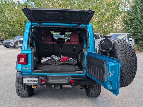Used 2024 Jeep Wrangler Unlimited Rubicon 392 AWD/4WD image 19