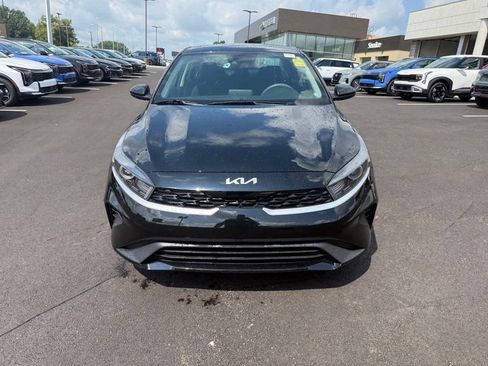 Used 2023 Kia Forte LXS FWD image 2