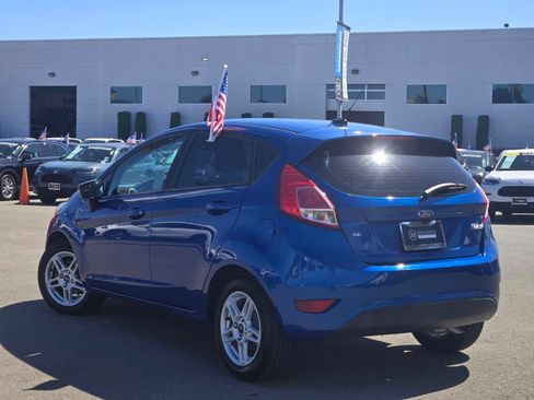Used 2018 Ford Fiesta SE FWD image 5