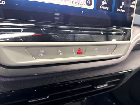 Used 2023 Volkswagen ID.4 Pro S Plus RWD image 19