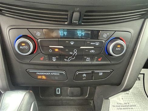 Used 2018 Ford Escape SEL image 17