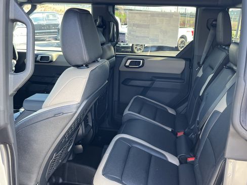 New 2026 Ford Bronco Big Bend w/ Black Diamond Package image 10