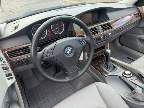 Used 2006 BMW 530i Sedan image 11