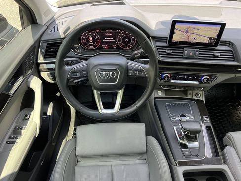 Used 2019 Audi Q5 Prestige w/ Prestige Package AWD/4WD image 23