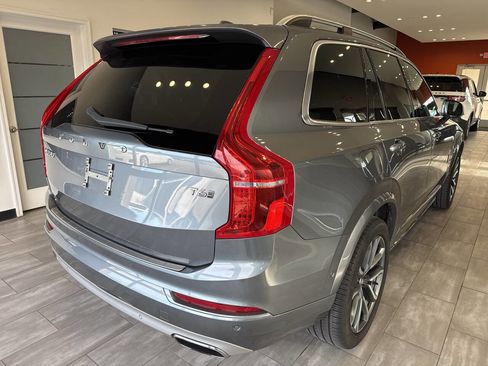 Used 2018 Volvo XC90 T6 Momentum w/ Convenience Package image 8