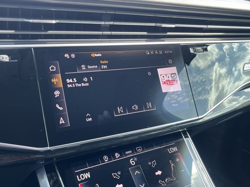 Used 2025 Audi Q7 3.0T Premium Plus AWD/4WD image 23