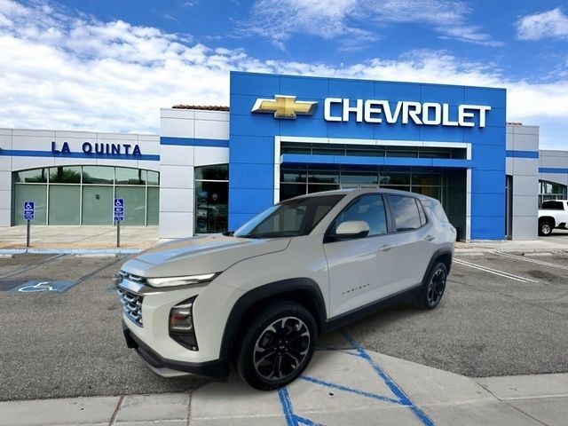 Used 2025 Chevrolet Equinox LT FWD image 4