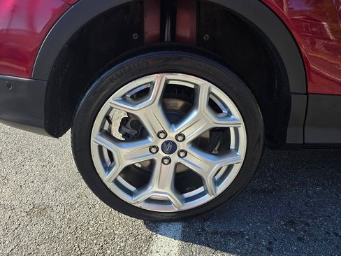 Used 2019 Ford Escape Titanium FWD image 12