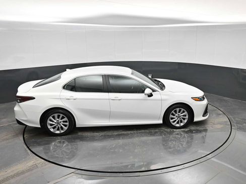 Used 2024 Toyota Camry LE image 30