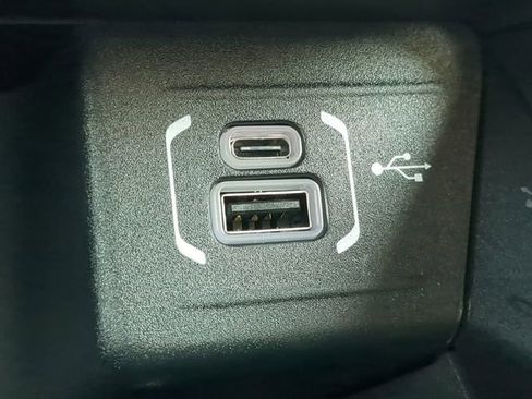 New 2026 Jeep Compass Latitude image 24