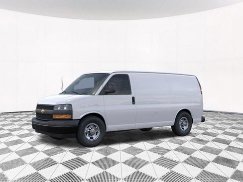 New 2026 Chevrolet Express 2500 w/ Driver Convenience Package RWD image 5