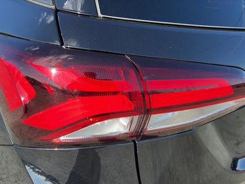 Used 2023 Chevrolet Equinox RS image 9