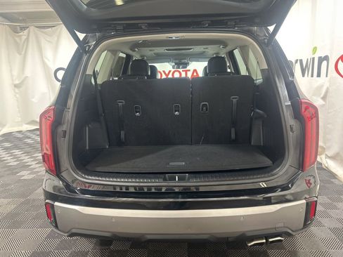 Used 2025 Kia Telluride S image 19