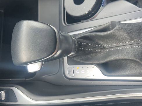 Used 2022 Kia Sorento EX image 40