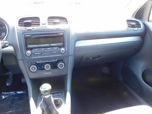 Used 2012 Volkswagen Golf 2-Door FWD image 7