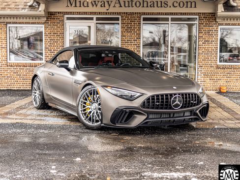 Used 2022 Mercedes-Benz SL 63 AMG 4MATIC w/ AMG Aerodynamic Package image 4